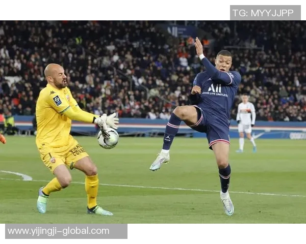 中超赛场惊现冷门巴黎圣日耳曼逆转多特蒙德上演绝杀大战