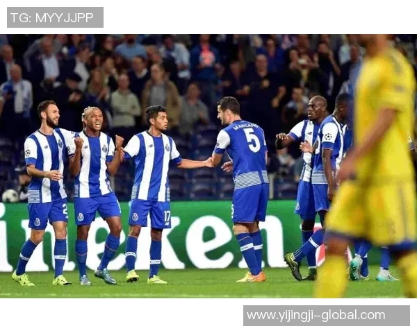 西甲激战曼联与波尔图握手言和神扑瞬间成比赛焦点数据解析引人关注