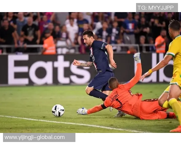 那不勒斯逆袭巴黎圣日耳曼足总杯大胜引发全场惊呼集锦回顾