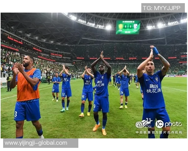 中超赛场惊现冷门莱比锡逆转里昂补时绝杀引发全场狂欢