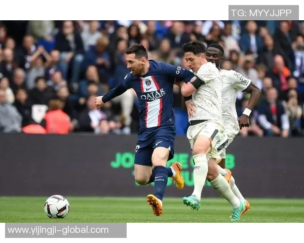 巴黎圣日耳曼强势击败多特蒙德晋级足总杯引发全场热议